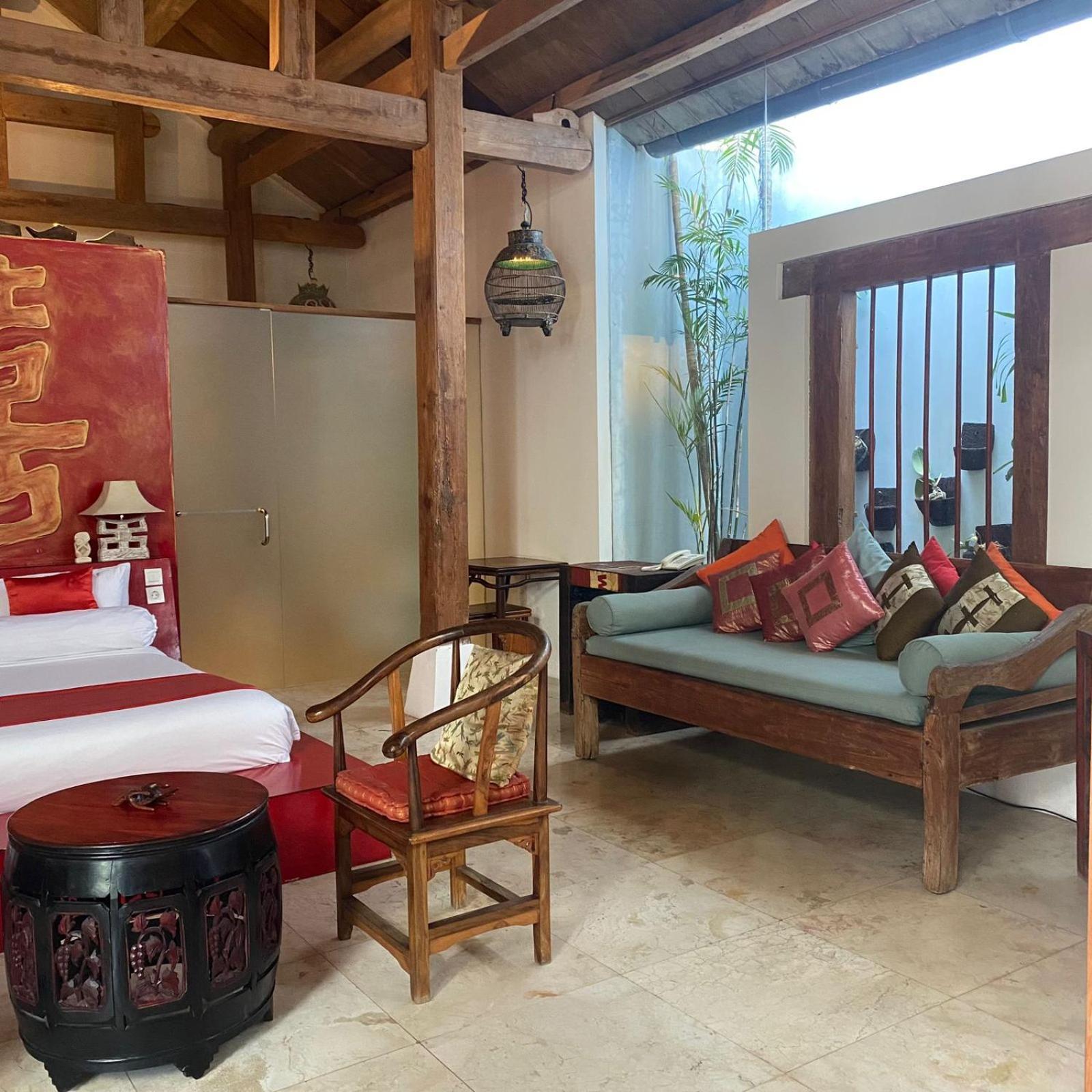 Bali Ginger Suites & Villa Seminyak  Exterior photo